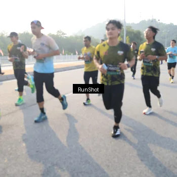 Runner Photo 6892398