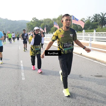 Runner Photo 6892452