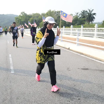 Runner Photo 6892454