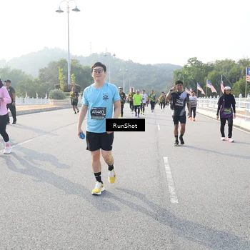 Runner Photo 6892464