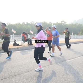 Runner Photo 6892482