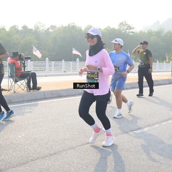 Runner Photo 6892483