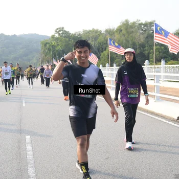 Runner Photo 6892523