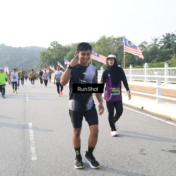 Runner Photo 6892540