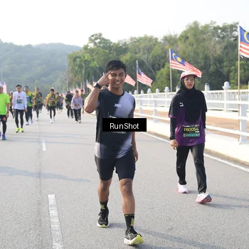 Runner Photo 6892542