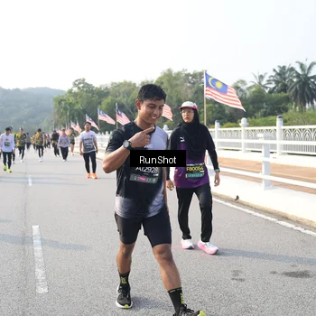 Runner Photo 6892549