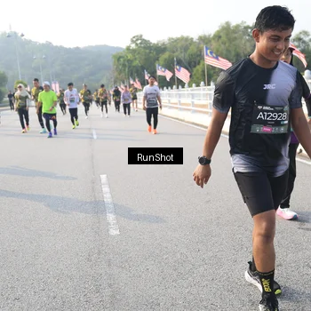 Runner Photo 6892557