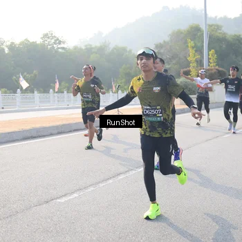 Runner Photo 6892562