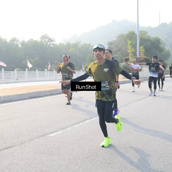 Runner Photo 6892574