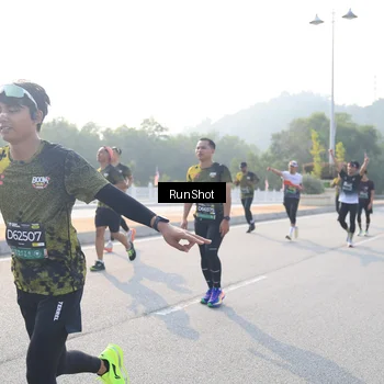 Runner Photo 6892585