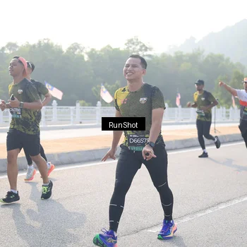 Runner Photo 6892597