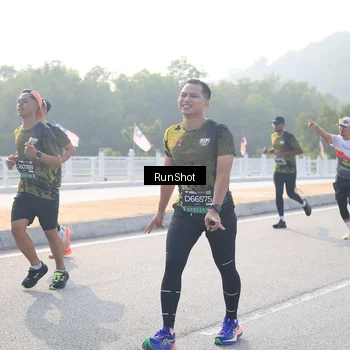 Runner Photo 6892601
