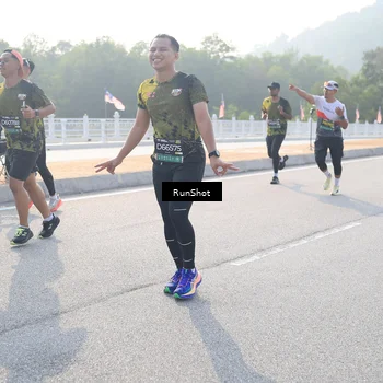 Runner Photo 6892614