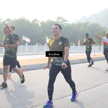 Runner Photo 6892621