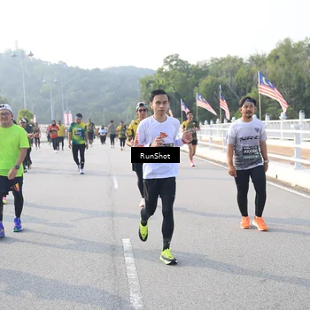 Runner Photo 6892648