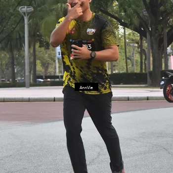 Runner Photo 6892660