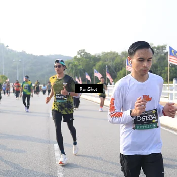 Runner Photo 6892676