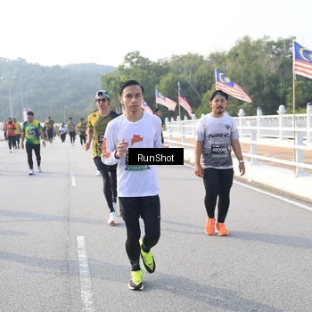Runner Photo 6892677