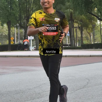 Runner Photo 6892699