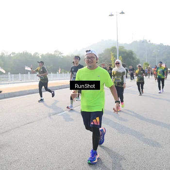 Runner Photo 6892708