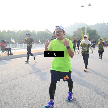 Runner Photo 6892718