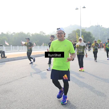 Runner Photo 6892735
