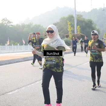 Runner Photo 6892760