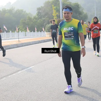 Runner Photo 6892921