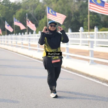 Runner Photo 6892971