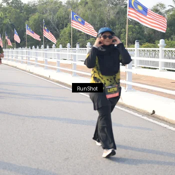 Runner Photo 6892997