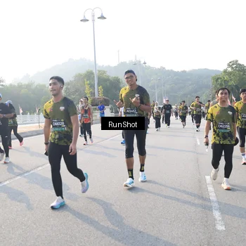 Runner Photo 6893123