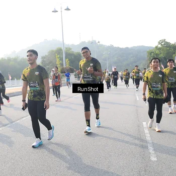 Runner Photo 6893133