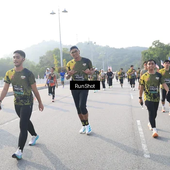 Runner Photo 6893134
