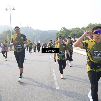Runner Photo 6893142
