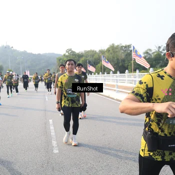 Runner Photo 6893154