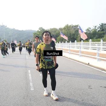 Runner Photo 6893169