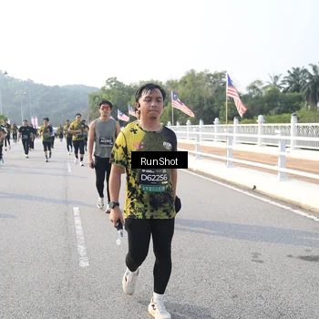 Runner Photo 6893173