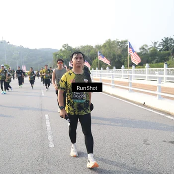 Runner Photo 6893179