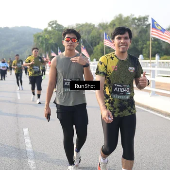 Runner Photo 6893220