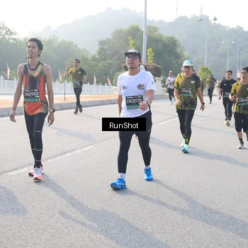 Runner Photo 6893224