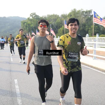 Runner Photo 6893228