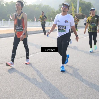Runner Photo 6893245