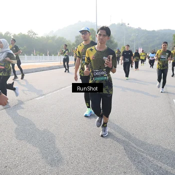 Runner Photo 6893286
