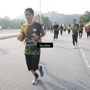 Runner Photo 6893292