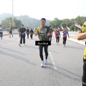 Runner Photo 6893342