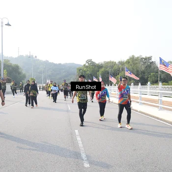 Runner Photo 6893353