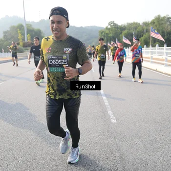 Runner Photo 6893359