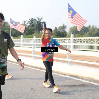 Runner Photo 6893451