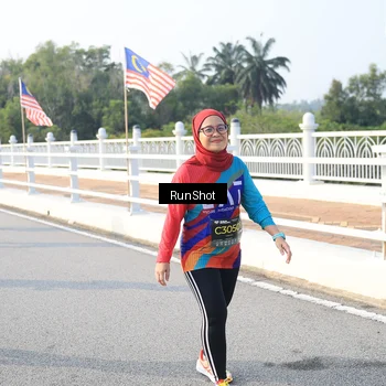 Runner Photo 6893455