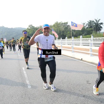Runner Photo 6893472